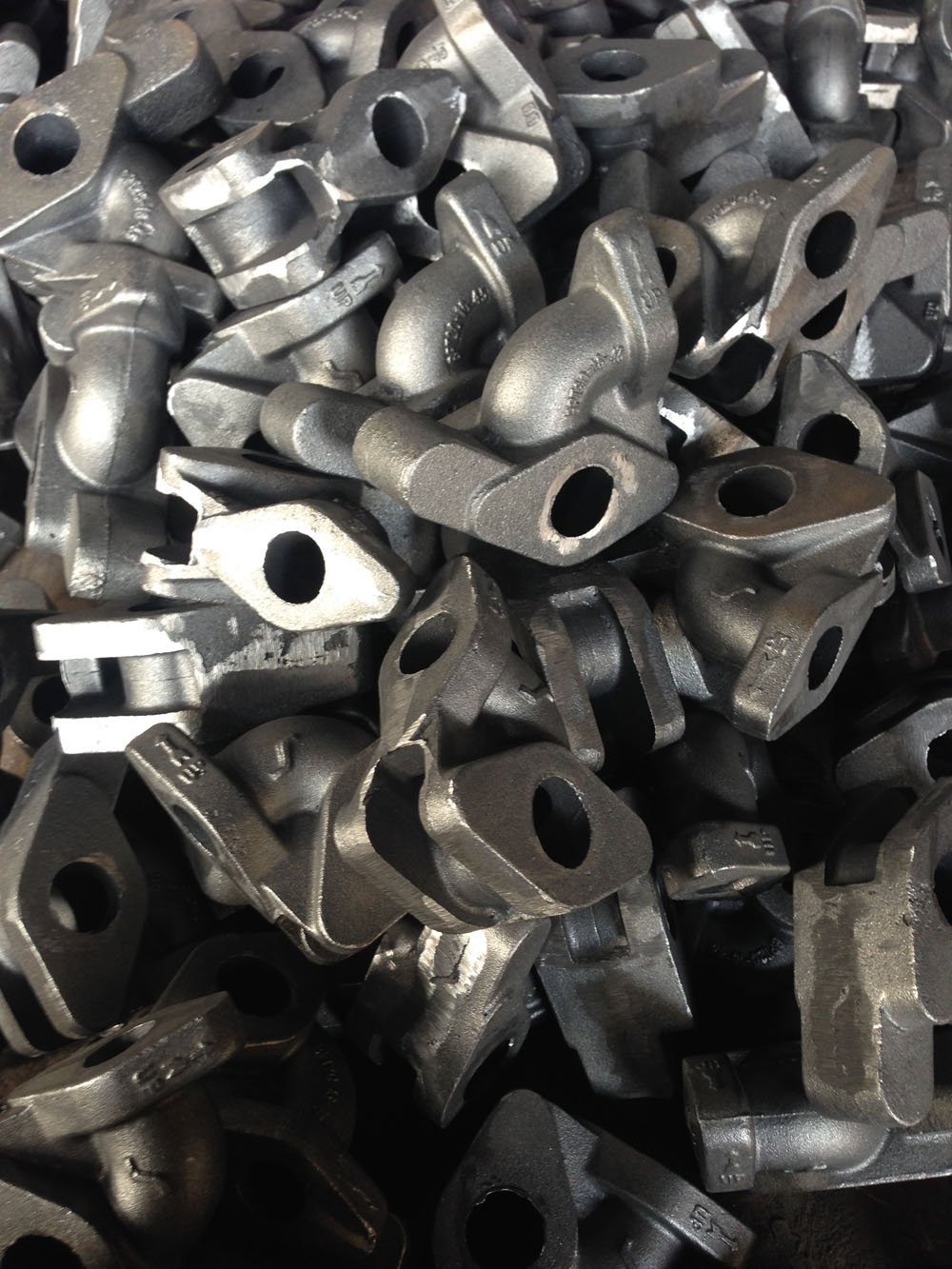 Casting Train Valve Body Branch Pipe Tee - Image 4