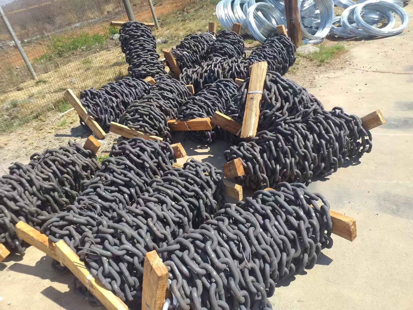 Various Short / Medium / Long Link Iron Chain for Mining - Image 2