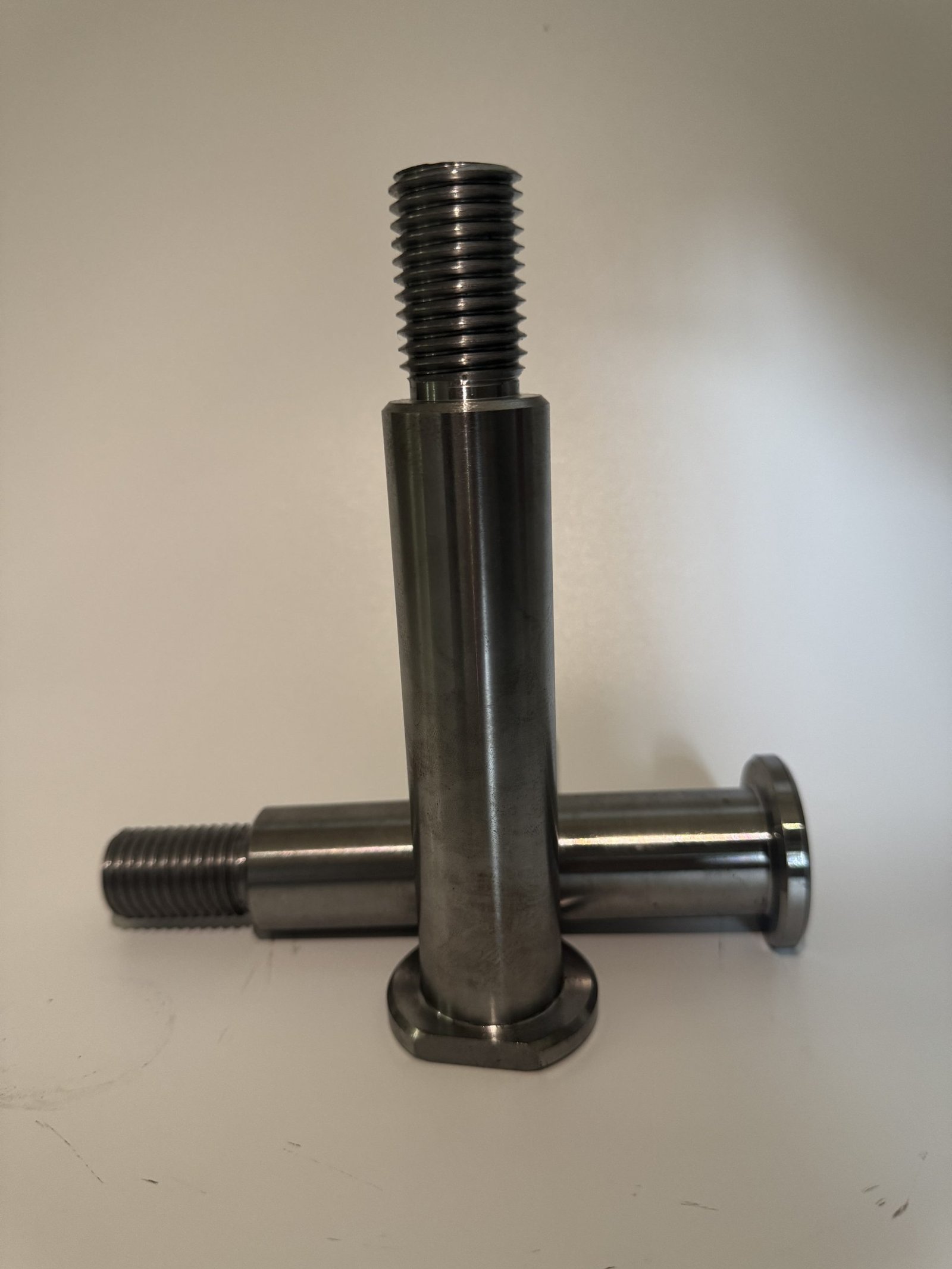 China manufacture precision CNC turning machining steel parts - Image 11