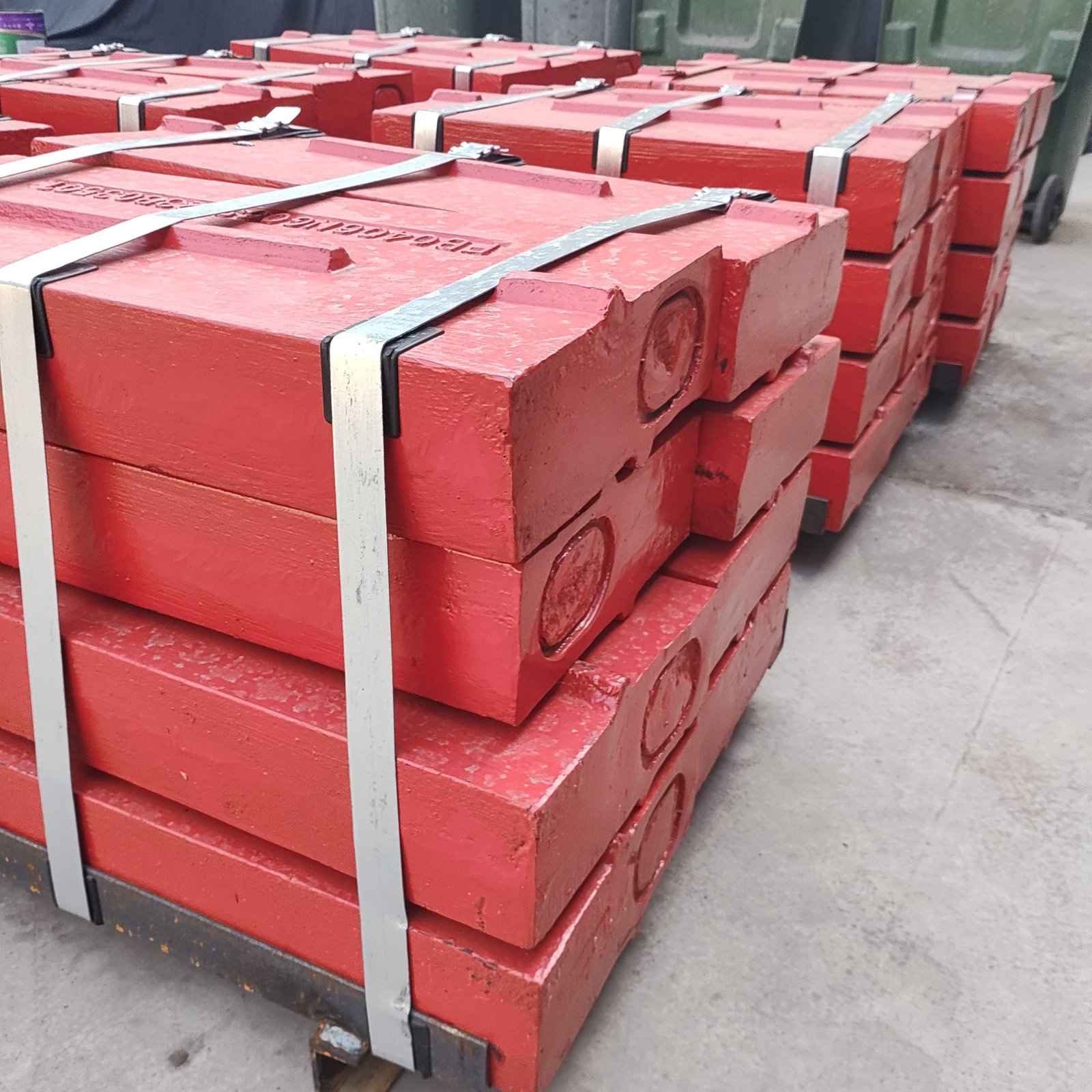 High Chrome Quarry Stone Crusher Wear Parts Flat Hammer - Image 5